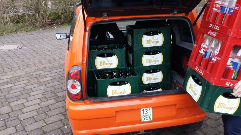 Ja es haben 12 KISTEN reingepasst!!