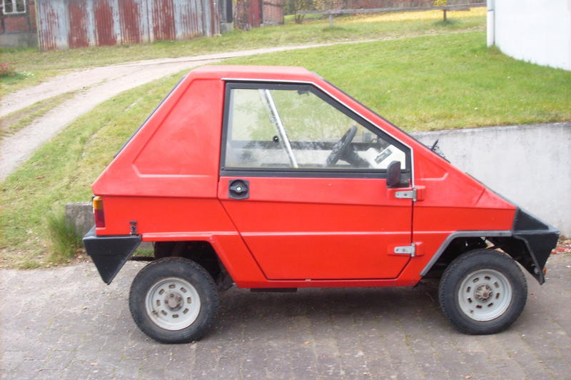 seitenansicht vor der kur,gut zu sehen der nicht vorhandene kofferraum!