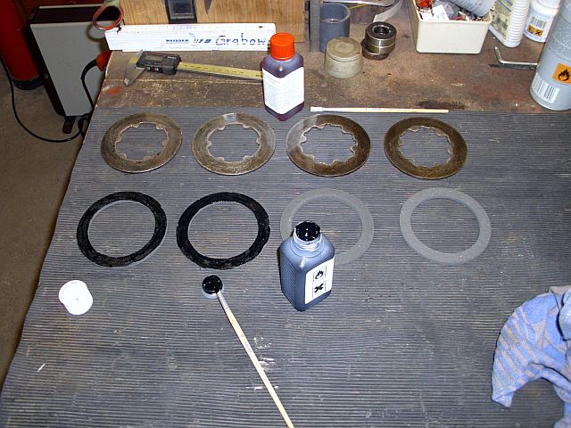 Bonny Bremsbeläge kleben A (1).JPG