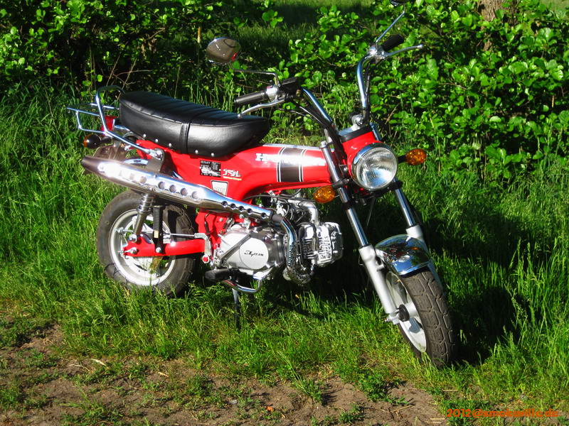 Honda Dax 125 ccm.jpg