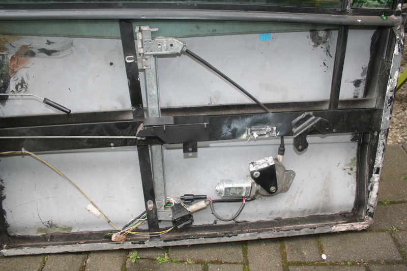 Vor der Reparatur, Fensterheber abgebrochen